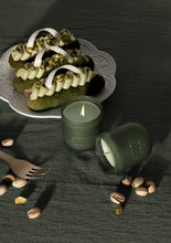Load image into Gallery viewer, Smith &amp; Co. Limited Edition Festive Collection - Pistachio Crème Scented Candle 80g