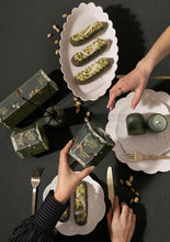Load image into Gallery viewer, Smith &amp; Co. Limited Edition Festive Collection - Pistachio Crème Scented Candle 80g