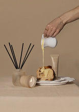 Load image into Gallery viewer, Smith &amp; Co. Limited Edition Festive Collection - Brandy Fruits Reed Diffuser 100ml
