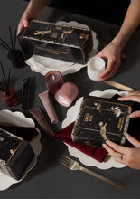 Load image into Gallery viewer, Smith &amp; Co. Limited Edition Festive Collection - Candle Trio Set Gift Set (3 x 80g)