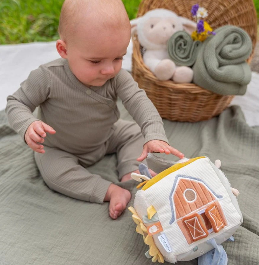 Little Farm Soft Activity Cube