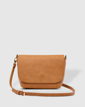 Load image into Gallery viewer, Hampton Crossbody Bag - Camel